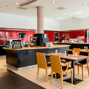 tryp-duesseldorf-airport.topcolognehotels.com/