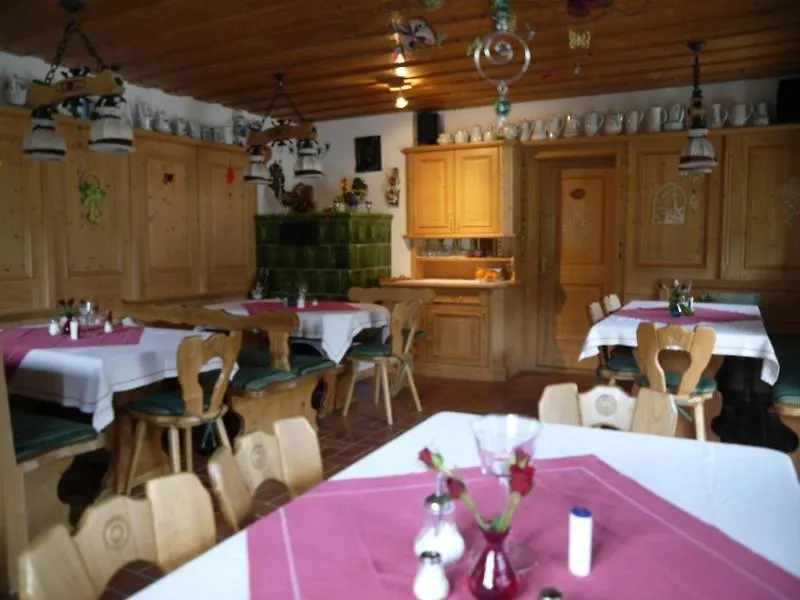 Gaestehaus Taubensee Hotel Oberwoessen Guest house
